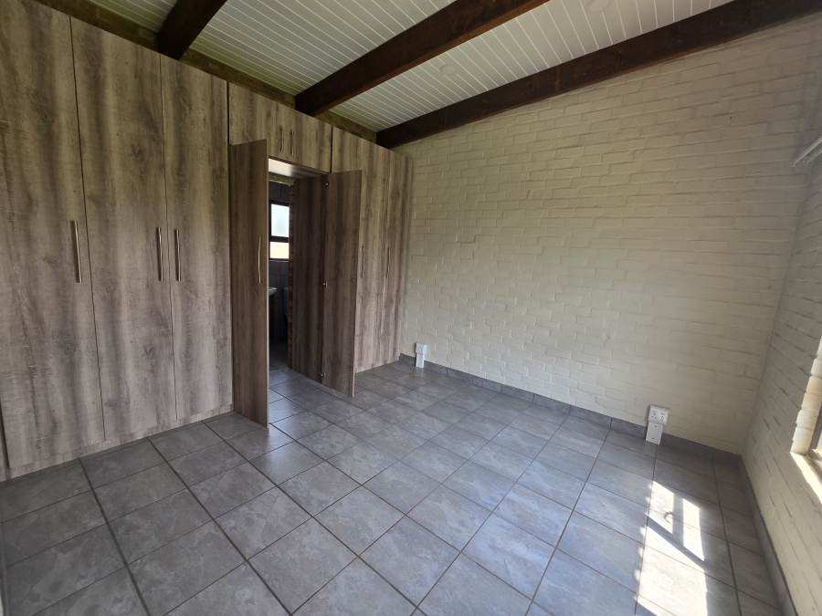 2 Bedroom Property for Sale in Wilkoppies North West
